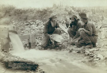 Lavando e garimpando ouro, Rockerville, 1889