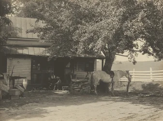 Loja de campo e estação de correios, 1890-1900 (foto)