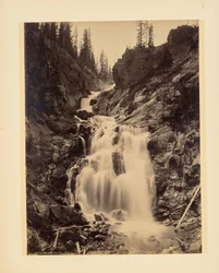 Cascatas Little Fire Hole