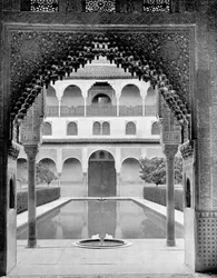 Corte das Murtas, Alhambra, Espanha, 1893.