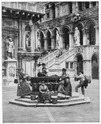 Pátio do Palácio Ducal, Veneza, final do século XIX.