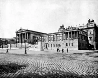 Casas do Parlamento, Viena, 1893.