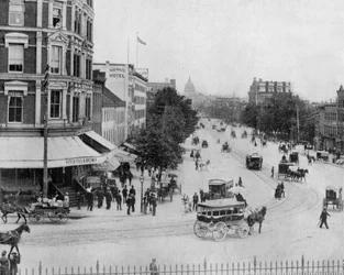 Washington l Avenue Pensylvania foto de John Lawson Stoddard (1850 1931) Viajante e Conferenciador Publicação educacional para -Chicago (foto a p/b)