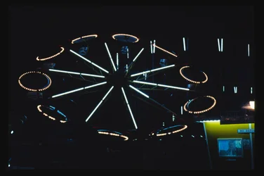 Passeio no parque de diversões à noite, Atlantic City, Nova Jersey, EUA