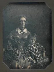 Elizabeth Bakewell James e seu filho, Frank B. James, ca. 1846.