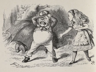Alice com Tweedledum zangado e Tweedledee escondido.