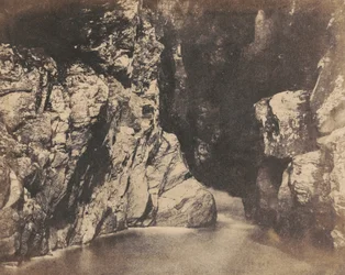 Bancos de uma piscina, a ponte Rumbling em Dunkeld, c. 1853 (foto)