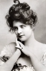 Billie Burke 1885-1970, atriz americana, 1908.