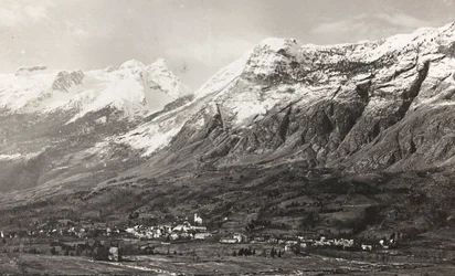 Álbum "Meine weltkriegs - Erinnerungen South-West Front (Caríntia, Itália, Tirol do Sul) (My world war - memories of the South-Western Front in Carinthia, Italy, Trentino-Alto Adige) 31/03/1915-12/11/1918 - Josef Zohles Wien ": Monte Rombon (foto a p/b)