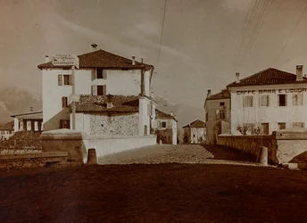 Álbum "Meine weltkriegs - Erinnerungen South-West Front (Caríntia, Itália, Tirol do Sul) (My world war - memories of the South-Western Front in Carinthia, Italy, Trentino-Alto Adige) 31/03/1915-12/11/1918 - Josef Zohles Wien ": vista de Chiusaforte (p/b ph