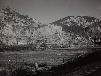 Álbum "Meine weltkriegs - Erinnerungen South-West Front (Caríntia, Itália, Tirol do Sul) (My world war - memories of the South-Western Front in Carinthia, Italy, Trentino-Alto Adige) 31/03/1915-12/11/1918 - Josef Zohles Wien ": Forte Hensel (foto a p/b)