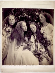 «O jardim de botões de rosa das meninas» - As irmãs Fraser Tytler