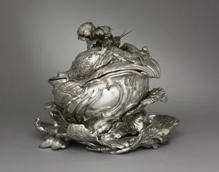 Platter, Tureen e Tureen Lid, feitos por Henry Adnet