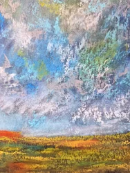 Céu vibrante sobre os campos