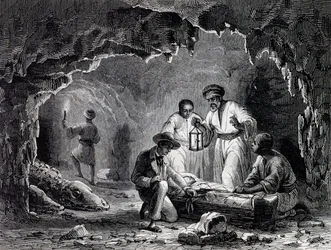 Descobertas arqueológicas em grutas de Samoun, gravura baseada no desenho de Karl Girardet (1813-1871)