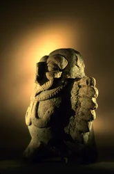Artefacto, Cancuen, Guatemala, Arthur Demarest, Tomas Barrientos, Maya, palácio, Classi..., 2004 (foto)