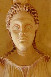 História da corrida ao ouro na Bulgária, mm7384, túmulo de Sveshtari
[Início da secção de dados de filmagem..., 2006 (foto)