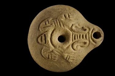 Cleópatra; A procura da última rainha do Egipto; Catálogo da exposição; página 214; Cleópatra..., 2011 (foto)