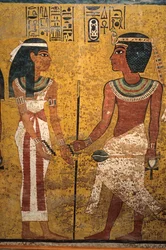Túmulo de Tutankhamon, o Faraó enfrenta a deusa Nut que o recebe com água purificada...