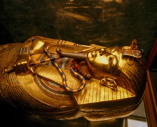 Vale dos Reis, caixão dourado de Tutankhamon, que guardava a sua múmia, Egipto, 2009 (foto)