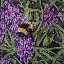 Buzz - Bumble Bee na lavanda