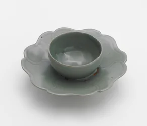 Suporte de tigela, primeira metade do século 12 (grés com esmalte celadon)
