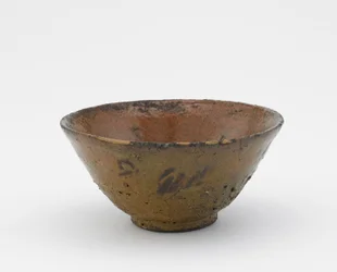 Tigela de chá, tipo Ki-Irabo, início do século 17 (grés com esmalte opaco de cinza de madeira; reparos em laca dourada)