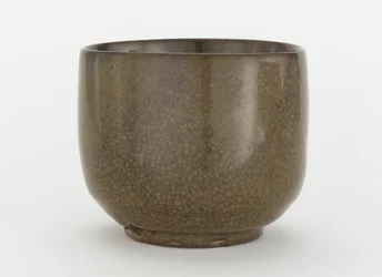 Tigela de chá, Pusan, província de Kyongsang Namdo, período de Choson (cerâmica)