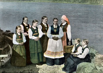 Mulheres e crianças em traje nacional, Sognefjord, Noruega, cerca de 1890