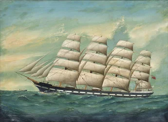 O navio de quatro mastros Romsdal a navegar nas ondas