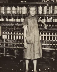 Addie Card, 12 anos. Fiandeira numa fábrica de algodão, North Pownal, Vermont