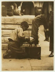 Bootblack no Bowery, Nova Iorque, 1910