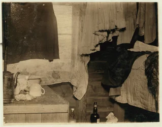 Canto de um barraco usado por catadores no pântano de Theodore Budd, Turkeytown, perto de Pemberton, Nova Jersey, 1910