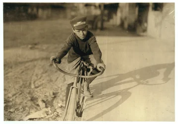 Curtin Hines de 14 anos, mensageiro da Western Union por 6 meses, Houston, Texas, 1913