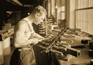 Operário da Paragon Rubber Company, Massachusetts. 1936