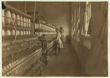 Hattie Hunter, spinner em Lancaster Cotton Mills, Carolina do Sul, onde trabalhou por 3 anos, 1908