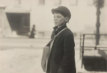 Tony Casale, Bolonha, 11 anos de idade, vende jornais há 4 anos, Hartford..., Março de 1909.
