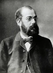 Retrato de Heinrich Hermann Robert Koch (1843-1910), médico e bacteriologista alemão, Prémio Nobel da Medicina em 1905, fotografia