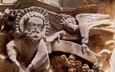 Espanha, Navarra, Ujue, Igreja de Santa Maria, Detalhes arquitectónicos
