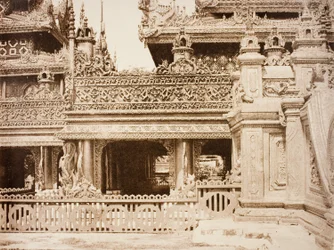Nº 92. Amerapoora. Outra parte da Varanda de Kyoung No. 86 [Maha-too-lo-Bounghian Kyoung].