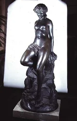 Sara, a Banhista (bronze)