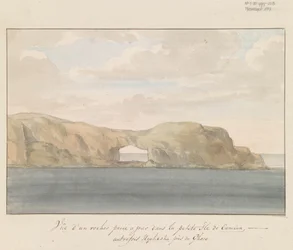 Gezicht op rots met gat op kleine eiland Cumina bij Gozo
Vista de uma rocha exposta na pequena ilha de Cumina, antiga Hephaestia perto de Ghozo (título sobre o objecto)
Voyage en Italie, en Sicile et à Malte - 1778 (título da série)