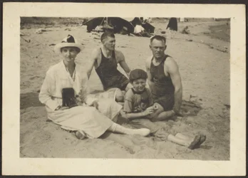 [Grupo na praia]