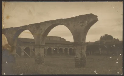 [Arcos da Missão]