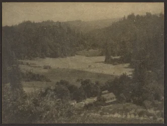 [Paisagem montanhosa].
