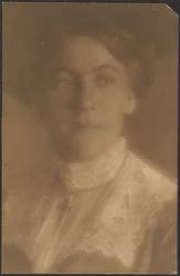 Retrato de uma mulher com gola de renda