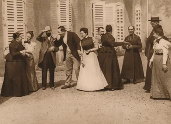 Encontro ao ar livre de pessoas conversando, 1937.