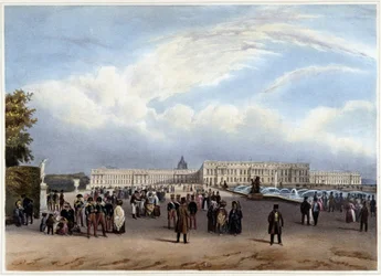Vista geral da fachada do Château de Versailles - em "Promenade dans Paris et ses environs", desenhado por Jacottet e Benoist, c. 1840