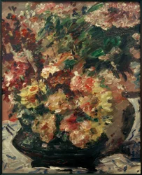 Flores no balde de bronze