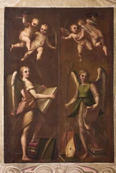 Génova, Duomo (Catedral de São Lourenço), sacristia, capela: "Anjos com insígnias episcopais, livros e ramos de palmeira", de Luca Cambiaso, cerca de 1580